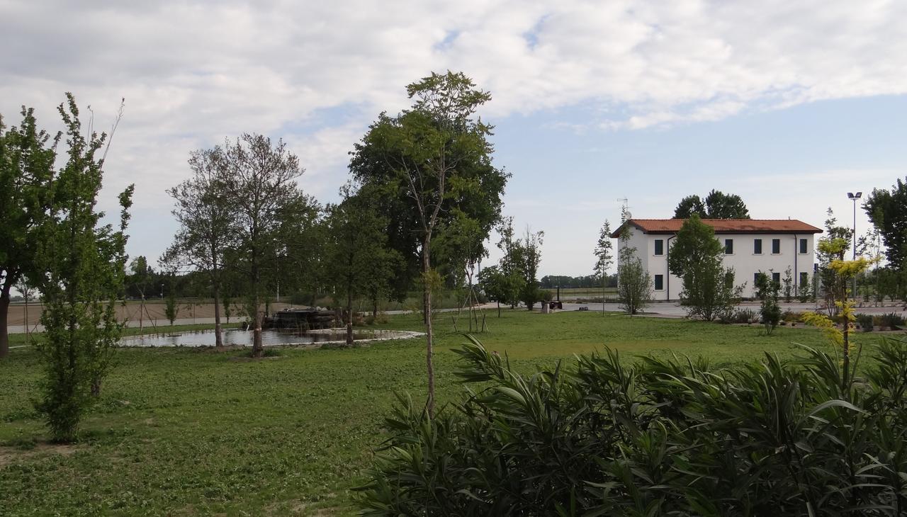 Oasi Bianca Hotel Pomposa Exterior foto